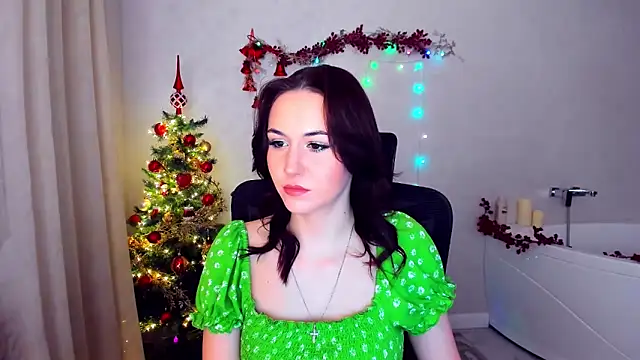 Snapshot of MakeYoueHappy chatting on December 2025 11:59:02 AM MakeYoueHappy online show from December 2025 11:59:02 AM