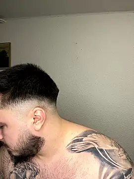 Snapshot of Tdm092 chatting on January 2026 11:21:01 PM Tdm092 online show from January 2026 11:21:01 PM