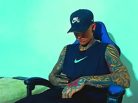 sexy men tatoo online show from November 2025 10:05:01 AM