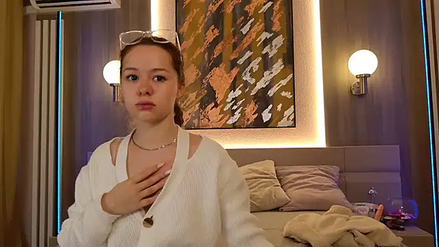 Snapshot of sweetie_kathy_ chatting on November 2025 06:57:01 AM sweetie kathy online show from November 2025 06:57:01 AM