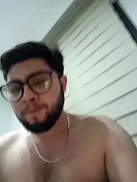 Snapshot of Mstfaavan64 chatting on February 2026 12:04:02 AM Mstfaavan64 online show from February 2026 12:04:02 AM