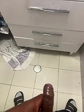 negrinho5 online show from March 2026 12:29:01 AM