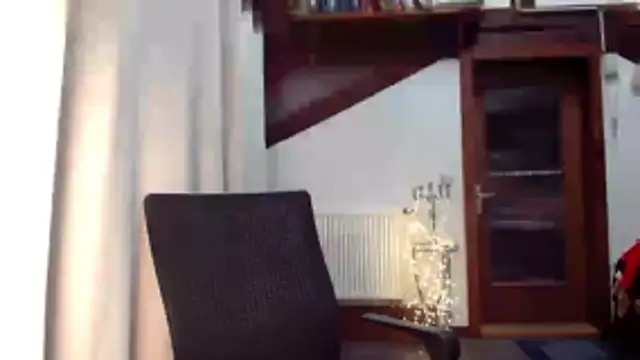 MissDyannis online show from November 2025 07:12:01 PM