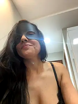 Snapshot of MaryahBlanc chatting on November 2025 11:47:02 PM MaryahBlanc online show from November 2025 11:47:02 PM