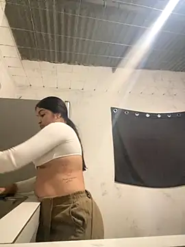 Fresita111 online show from November 2025 06:19:01 PM