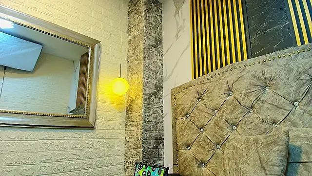 Salome cruxx online show from February 2026 11:47:02 AM