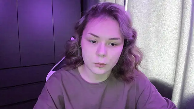 sophia lix online show from December 2025 05:25:01 AM