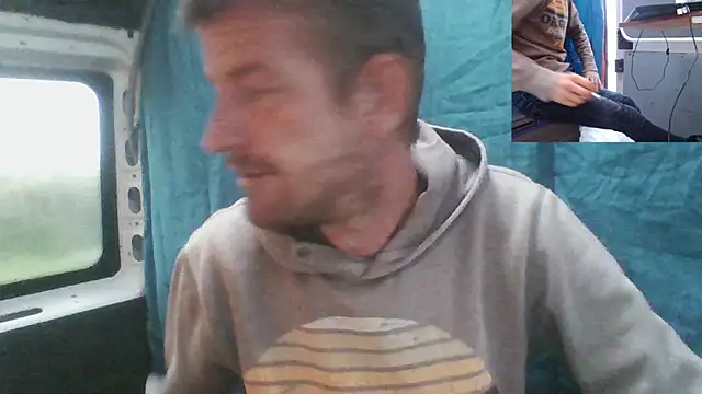 maxtoxic hot online show from October 2025 03:03:02 PM