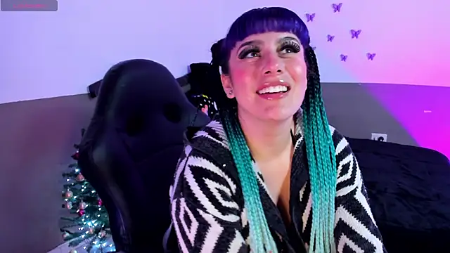 Monserrat Cute  online show from November 2025 02:00:02 AM