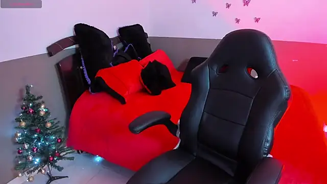 Monserrat Cute  online show from December 2025 12:27:02 AM