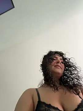 SugarTroubl33 online show from November 2025 01:43:01 PM