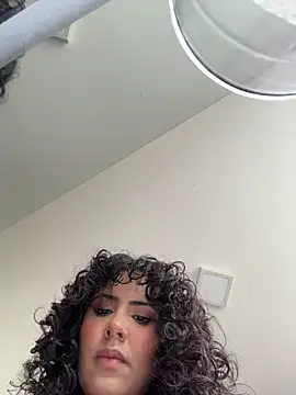 SugarTroubl33 online show from November 2025 01:33:02 PM