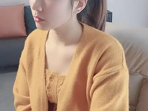 Snapshot of lvy-002 chatting on December 2025 03:02:02 AM lvy-002 online show from December 2025 03:02:02 AM