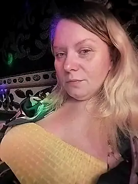 Lana-murr online show from November 2025 06:03:01 AM