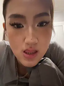 AlishaCheng online show from March 2026 03:05:04 PM