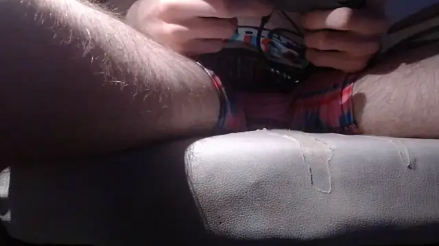 Snapshot of larrymonstercock chatting on April 2026 02:24:01 PM larrymonstercock online show from April 2026 02:24:01 PM