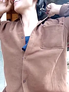 Snapshot of Linh_sexy98 chatting on October 2025 04:38:01 AM Linh sexy98 online show from October 2025 04:38:01 AM