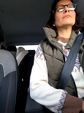 Piediniecollant online show from December 2025 08:21:02 AM