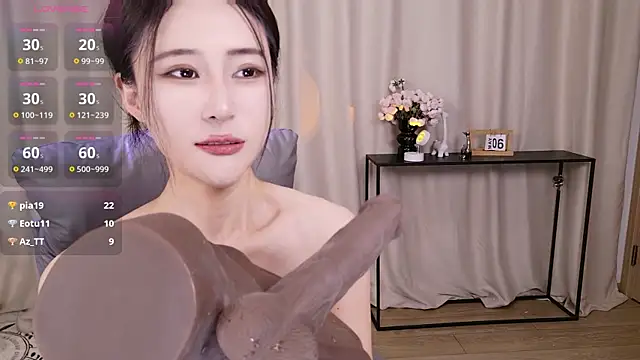 JoJo-ovo online show from November 2025 11:43:02 AM