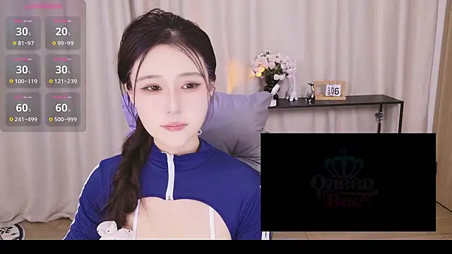 JoJo-ovo online show from November 2025 09:56:02 AM