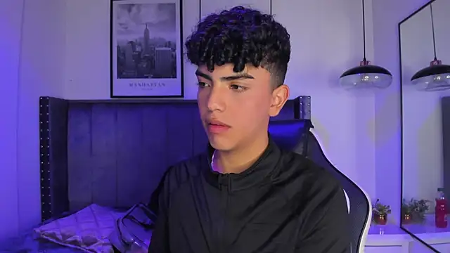 Snapshot of Niick_Twiink chatting on November 2025 08:20:02 PM Niick Twiink online show from November 2025 08:20:02 PM