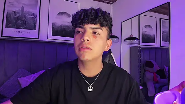 Snapshot of Niick_Twiink chatting on December 2025 08:04:01 PM Niick Twiink online show from December 2025 08:04:01 PM