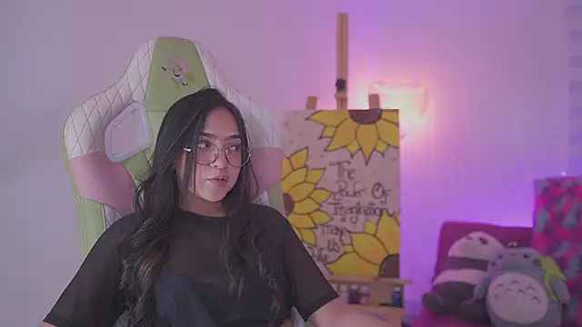 Zaffy  online show from November 2025 07:13:01 PM