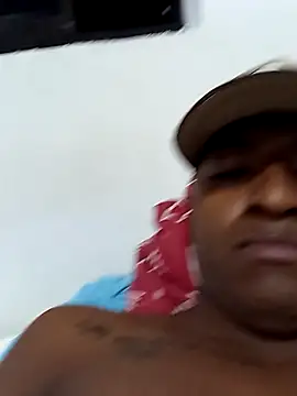 Snapshot of braulioth chatting on November 2025 03:05:01 AM braulioth online show from November 2025 03:05:01 AM