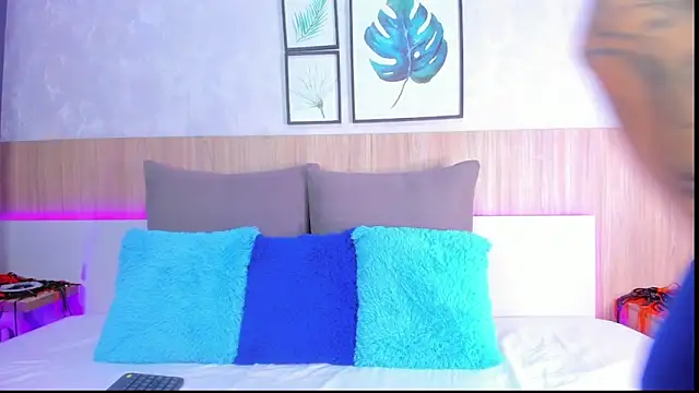 Alanna-Hank online show from October 2025 02:58:02 AM