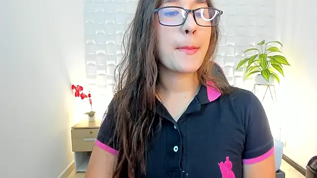 Snapshot of victoria_243 chatting on February 2026 05:06:02 AM victoria 243 online show from February 2026 05:06:02 AM