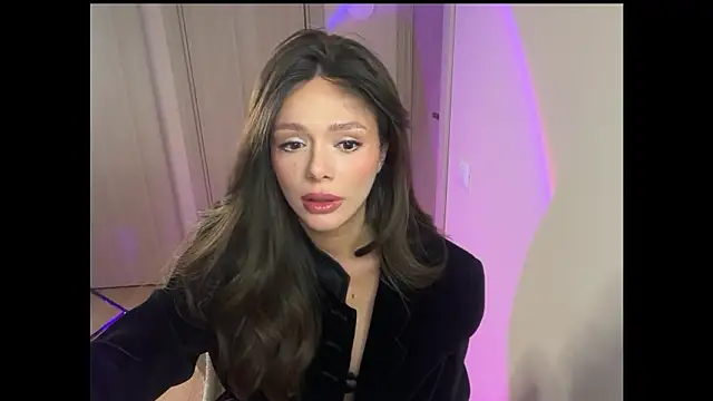 Lisa Graham online show from December 2025 04:29:02 AM