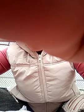 yoyo-mi online show from November 2025 05:02:02 AM