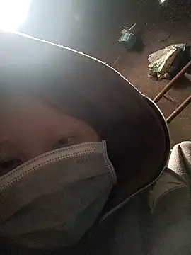 yoyo-mi online show from November 2025 02:15:02 AM