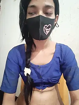 Green LaDY66 online show from June 2026 01:21:01 PM