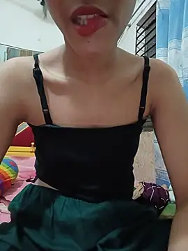 Green LaDY66 online show from June 2026 01:48:01 PM