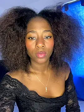 Snapshot of milarain chatting on November 2025 08:52:02 PM milarain online show from November 2025 08:52:02 PM