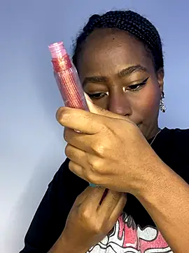 Snapshot of milarain chatting on November 2025 07:57:01 PM milarain online show from November 2025 07:57:01 PM