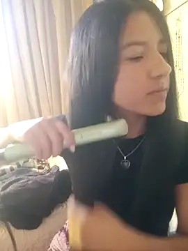 Skay bluee online show from December 2025 04:58:01 PM