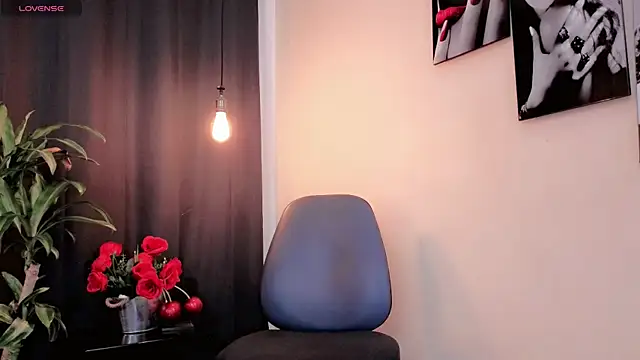 Flor Gil online show from December 2025 03:16:02 AM