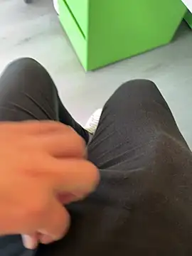 LeoBlaze13 online show from February 2026 08:02:02 PM