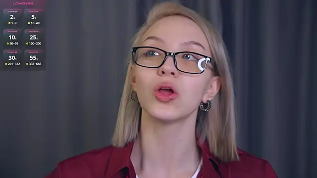 VetaManhardt online show from April 2026 11:13:02 PM