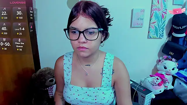 Emma boo online show from November 2025 07:23:02 PM