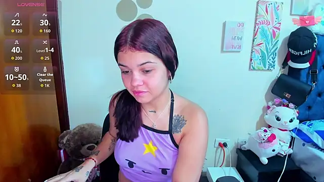 Emma boo online show from November 2025 12:05:02 PM