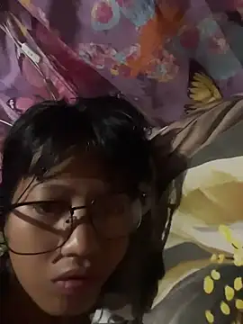 Snapshot of hottiebabe23 chatting on November 2025 09:18:01 PM hottiebabe23 online show from November 2025 09:18:01 PM