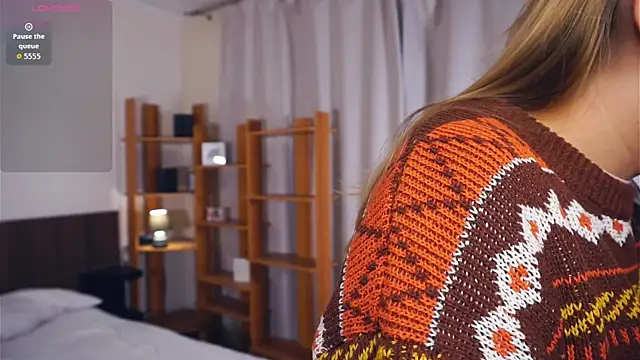 Snapshot of DierdreJacobsohn chatting on December 2025 06:42:02 AM DierdreJacobsohn online show from December 2025 06:42:02 AM