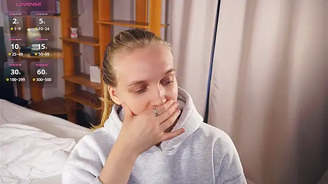 Snapshot of DierdreJacobsohn chatting on January 2026 07:13:01 AM DierdreJacobsohn online show from January 2026 07:13:01 AM