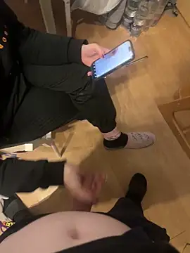 Teeny-Slut18 online show from May 2026 03:33:02 PM