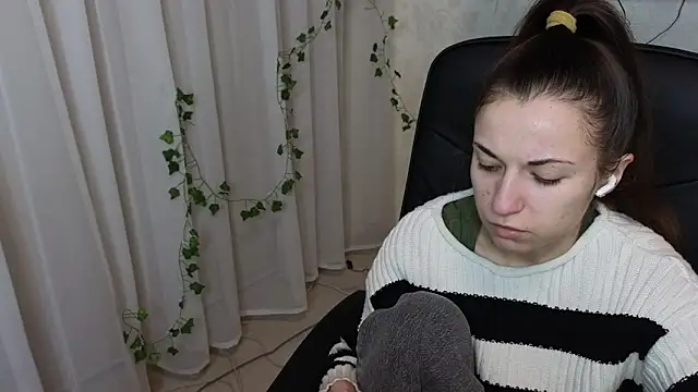 Ulyanix online show from February 2026 05:01:02 AM