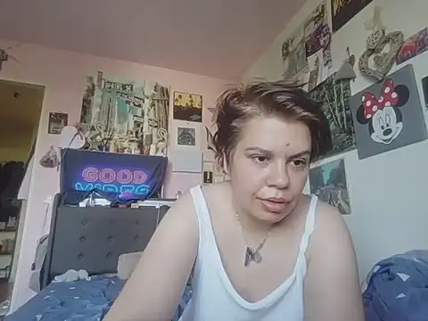 Carolineisback online show from June 2026 08:29:02 AM