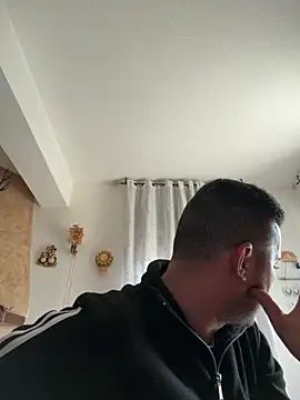 Snapshot of Kekkuzzo22 chatting on March 2026 10:32:02 AM Kekkuzzo22 online show from March 2026 10:32:02 AM